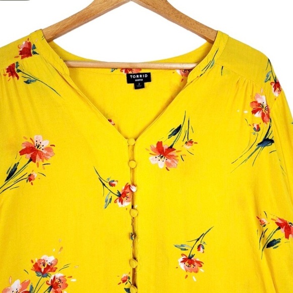 TORRID Harper Bright Yellow Floral Top - Picture 3 of 9
